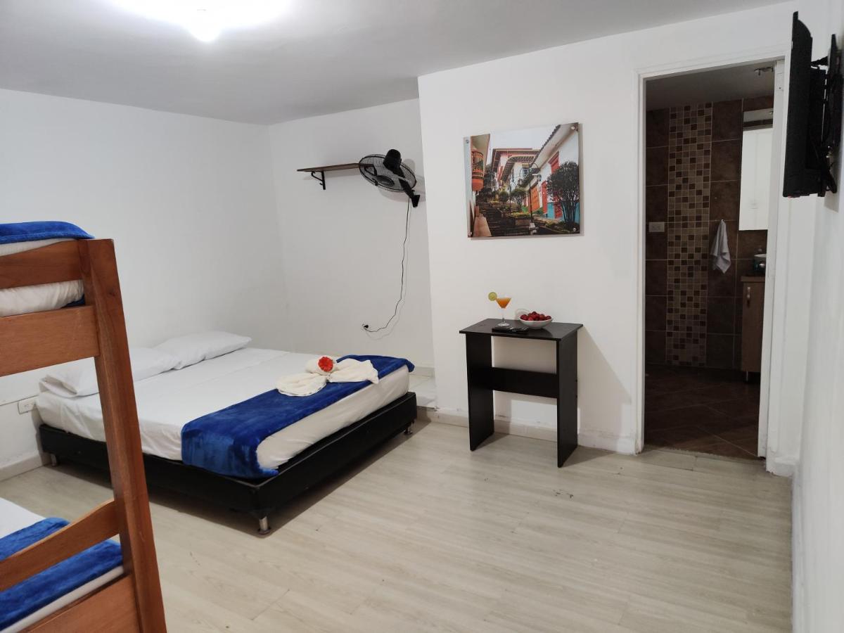 Absolute Hotel & Hostel Boutique Медельин Экстерьер фото